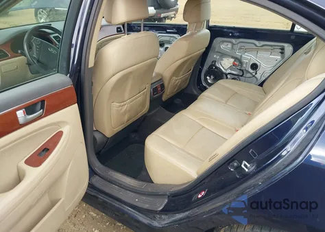 2013 Hyundai Genesis 3.8 z USA, uszkodzony, nr VIN KMHGC4DD1DU216041